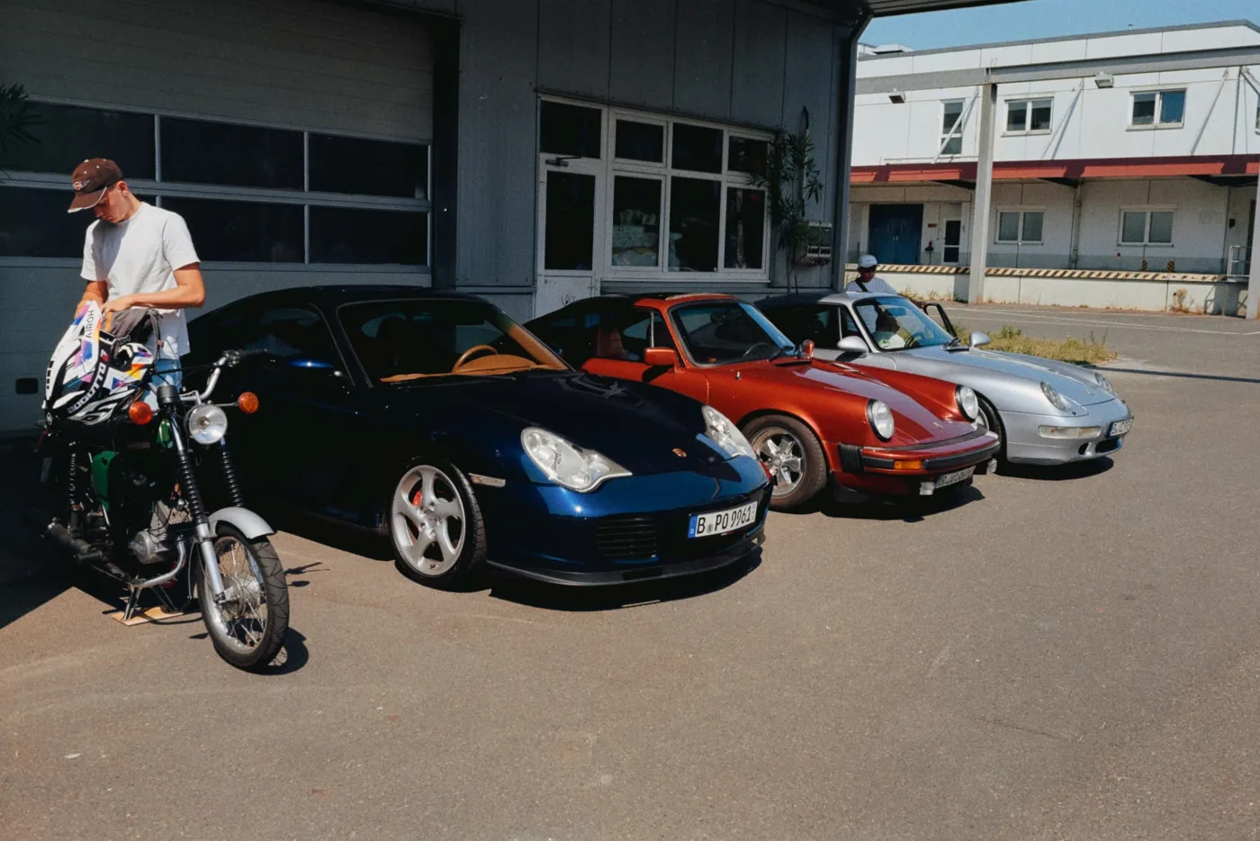 viceclub 3.0 — porsche trio and a simson