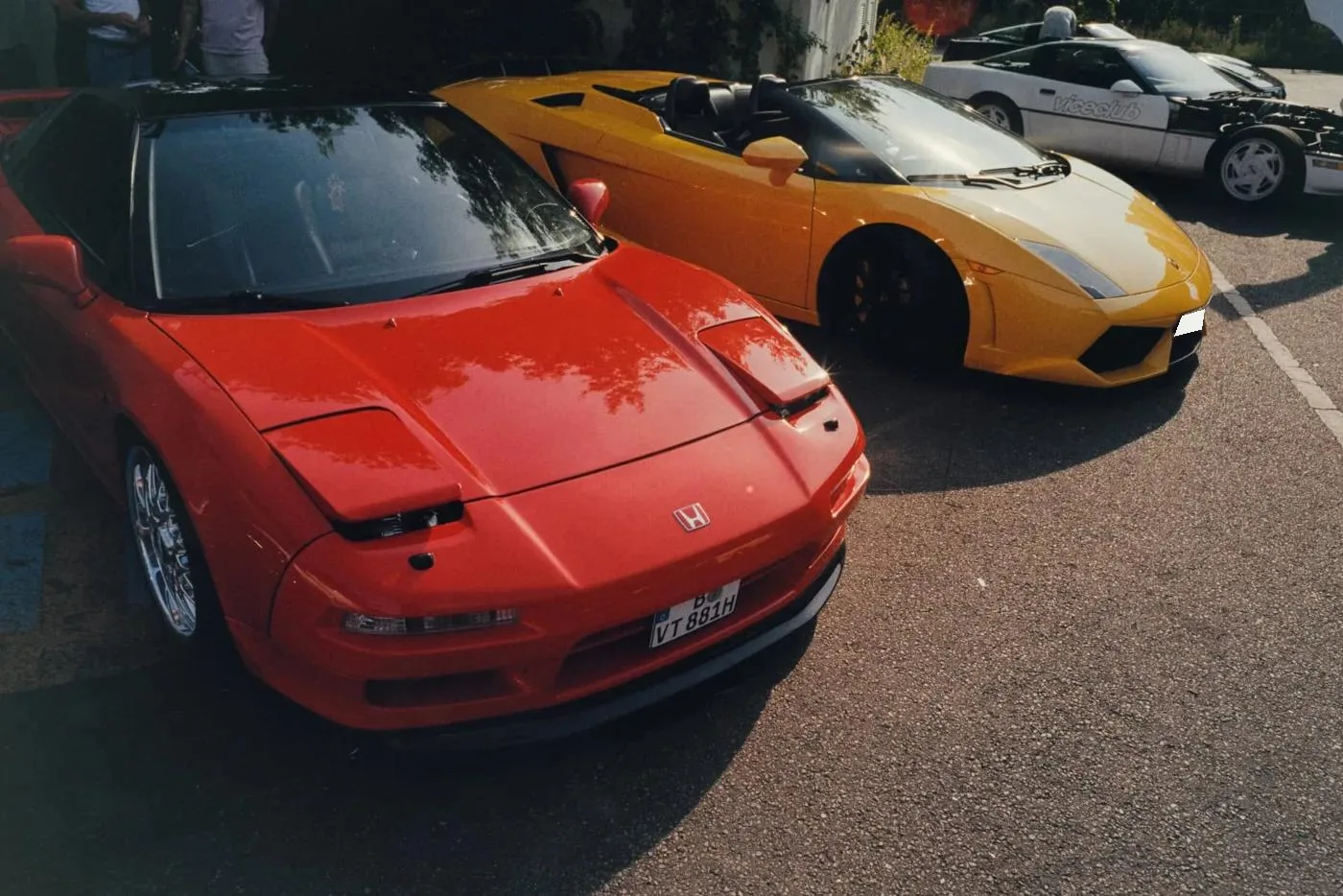 viceclub 3.0 — honda nsx and yellow lamborghini